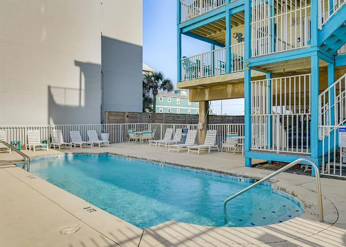 Holiday home Balcony W/ Pool & Views: Condo! Gulf Shores