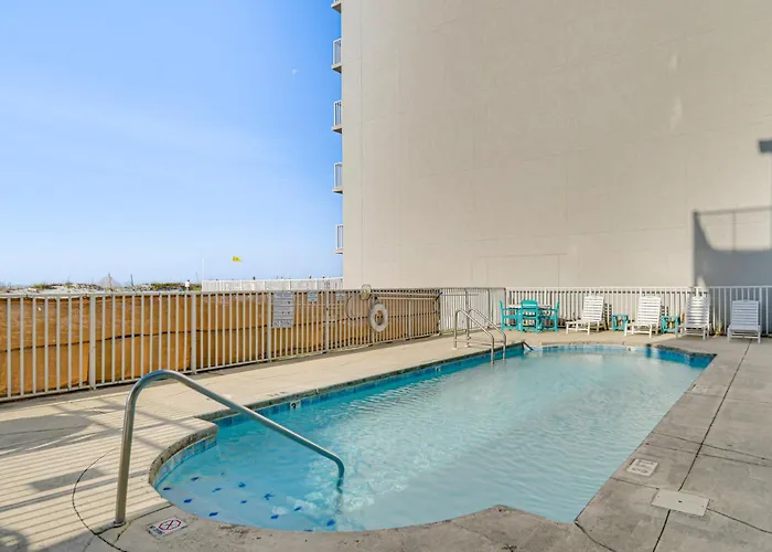 Balcony W/ Pool & Views: Condo! *